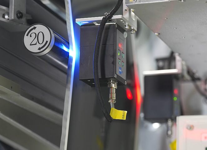 高速激光模切裁斷一體機(jī)